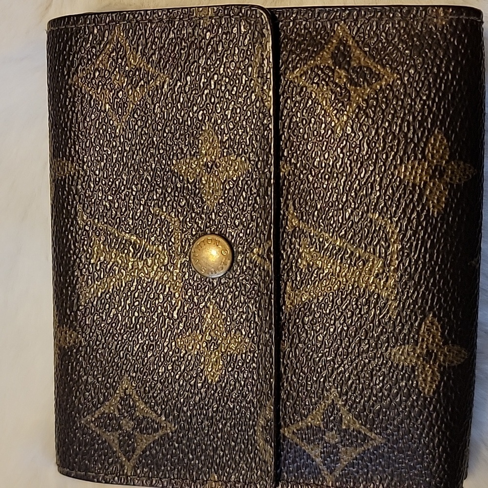 Louis Vuitton Brown   Monogram Wallet - Picture 2 of 12